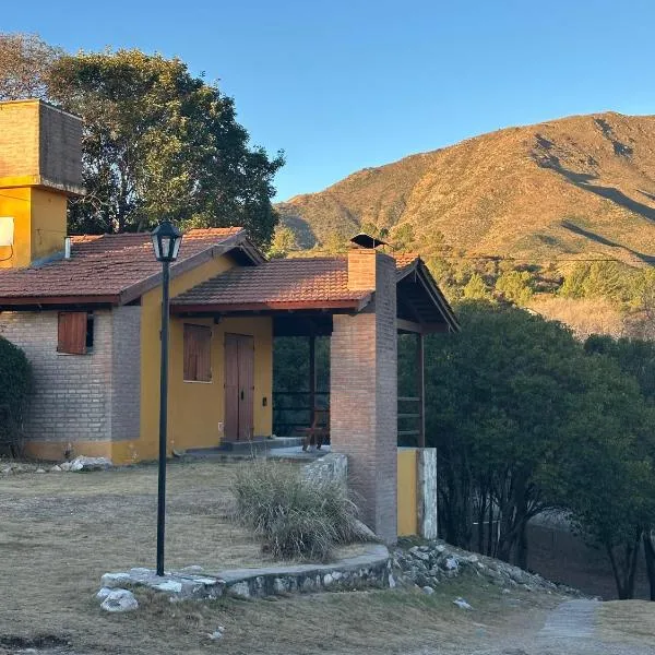 Cabañas Los Gauchitos, hotel in La Falda