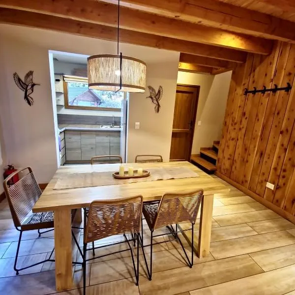 Remanso del Bosque - Los Alerces Cabin, khách sạn ở Villa La Angostura