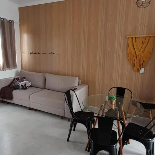 casa ipê sobrado Pindamonhangaba, Moreira César, hotel in Pindamonhangaba