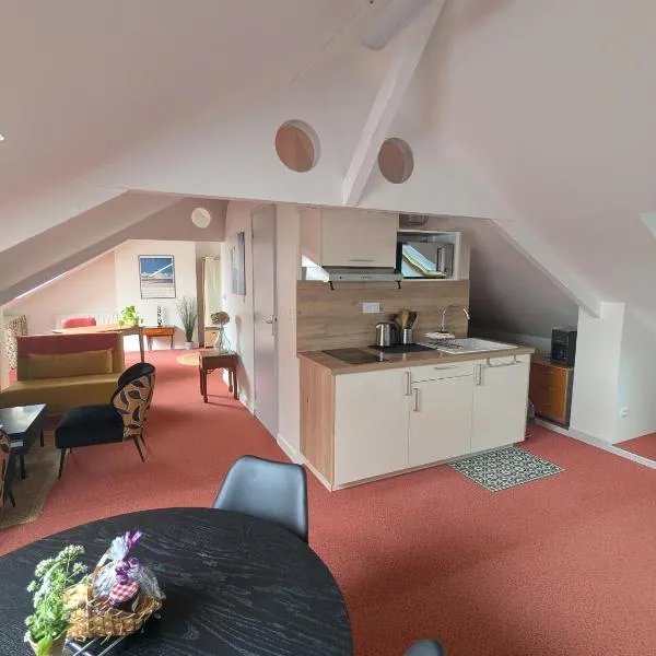 Studio idéalement situé au cœur de la ville et des activités, hotel v destinaci Loudéac