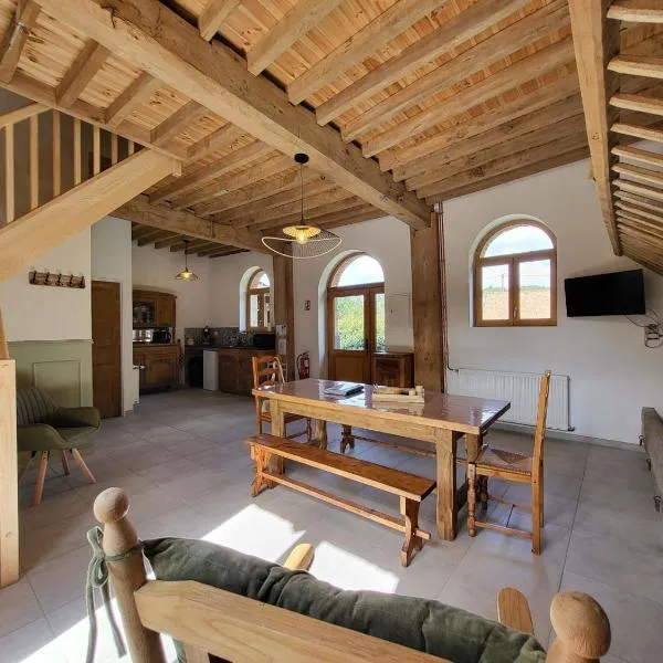 Chambre d'hôtes au coeur de la Ferme de la Porte en Aix pour 2, hotel em Aix-en-Issart