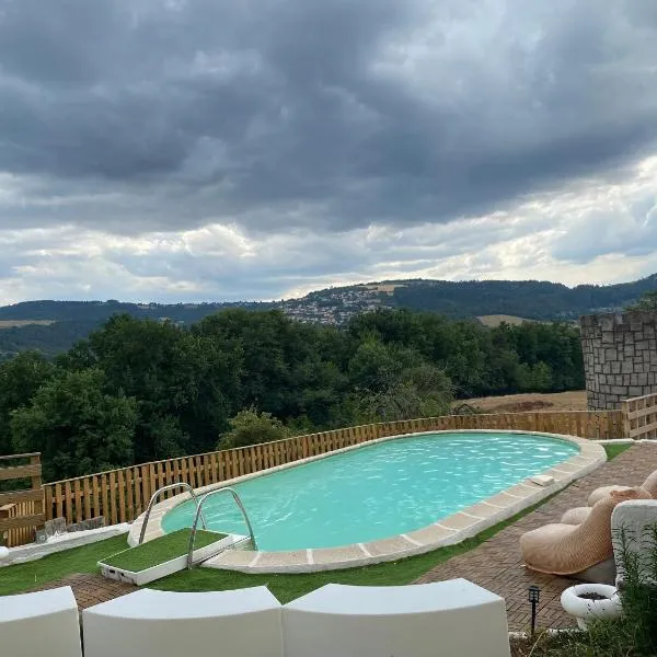 Fouettara 2, hotel in Firminy