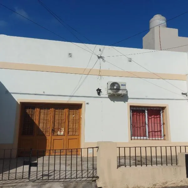 Alojamiento Las nenas a la vuelta del corsodromo、グアレグアイチュのホテル