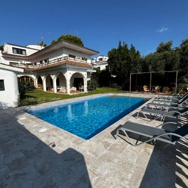 Villa Allyson Boutique Guesthouse, hotel in Lloret de Mar