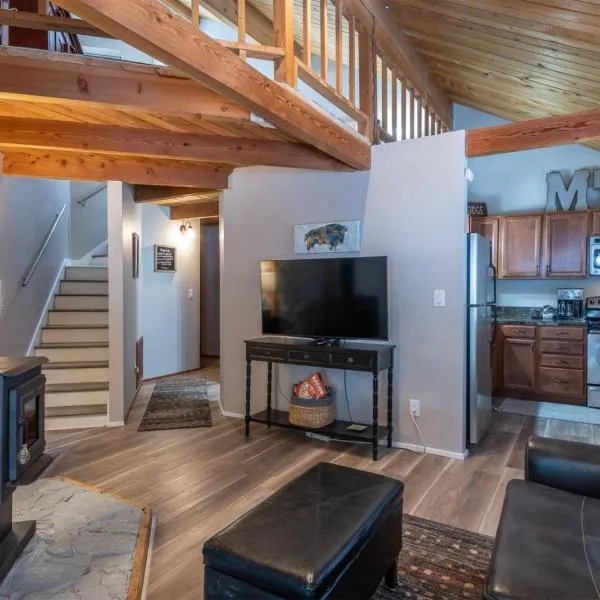 Escape To Ptarmigan Village 9, hotel in Whitefish