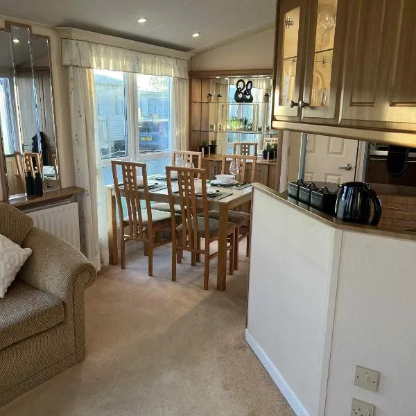 KnJ Coastal Getaways, hotel in Ingoldmells