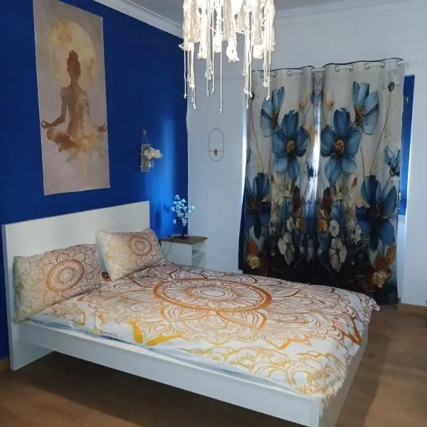 Macarena-al, hotel in Almada