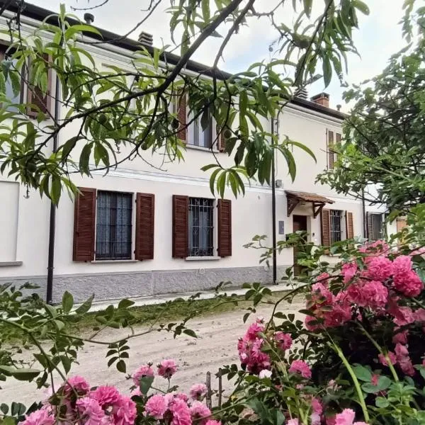B&B Borgo Tre Case, ξενοδοχείο σε Carbonara al Ticino