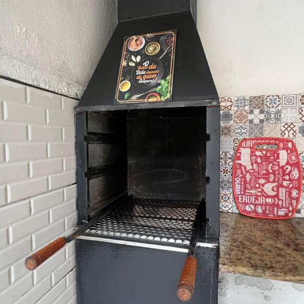 Casa para até 8 pessoas a 5 min da praia com churrasqueira e 3 vagas de garagem - Foto 4