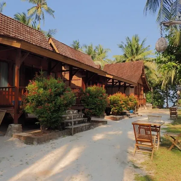 JN Cottage dan Camping Ground, hotel in Karimunjawa