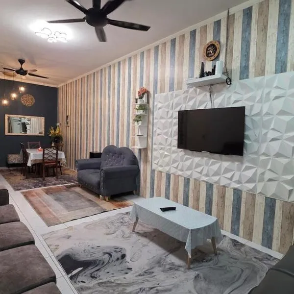 Deena Homestay - 4BR with 4 Airconds, hotel in Jerantut