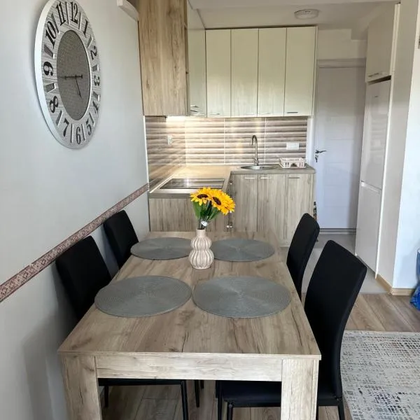 Two bedroom apartment in Rakovica, ξενοδοχείο σε Kneževac