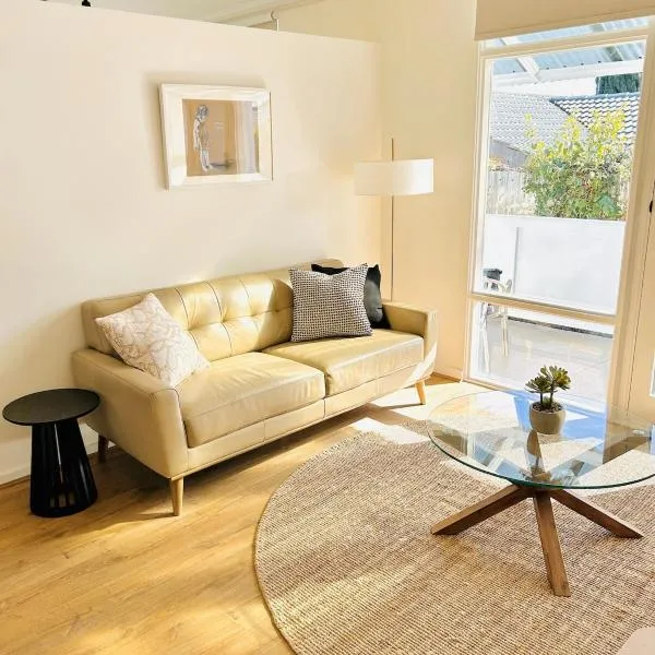 Stunning Modern Self-contained Apartment, hotel v destinaci Burnside