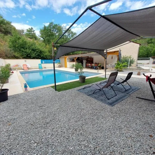 Gîte Orléo Appartement indépendant au cœur du Lot, hotell sihtkohas Saint-Vincent-Rive-dʼOlt