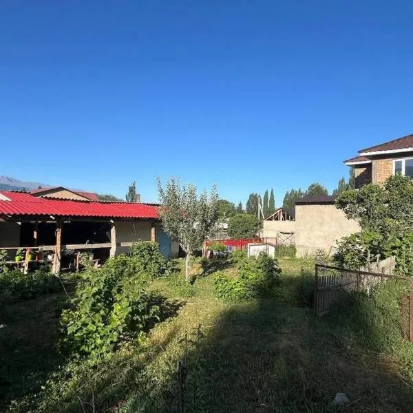 East guest house, hotel in Tegermenti