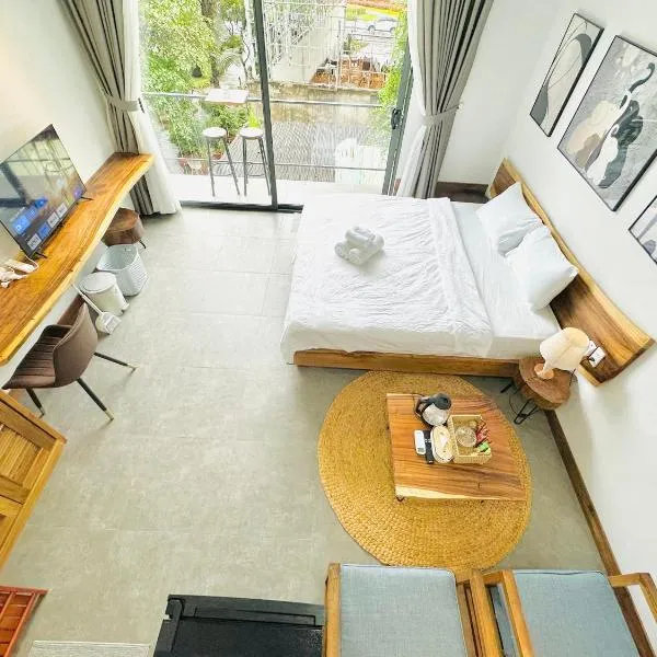 303MSNK Luxe Spacious Studio l Balcony, hotel en Can Tho