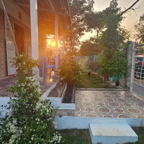 Sreevara Farms, hotel sa Hosūr