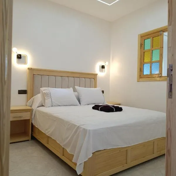 Stay with dkouk 2, hotel v destinaci Akchour