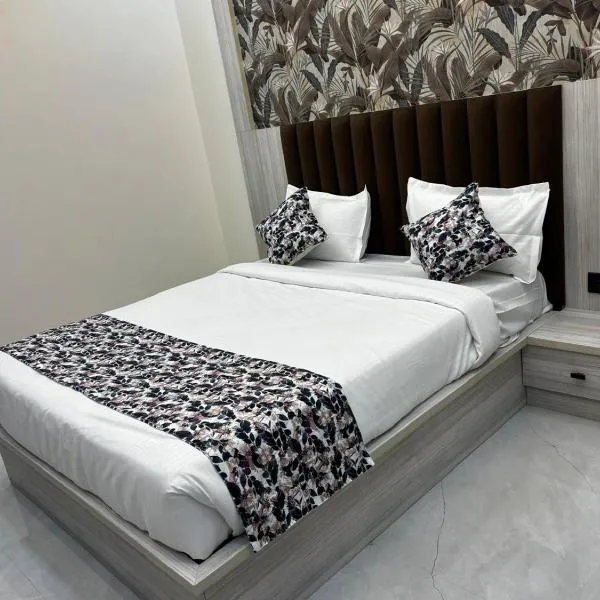 Hotel La Serene photo 2