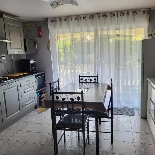 Location gîte dans le var, hotel v destinaci Le Thoronet