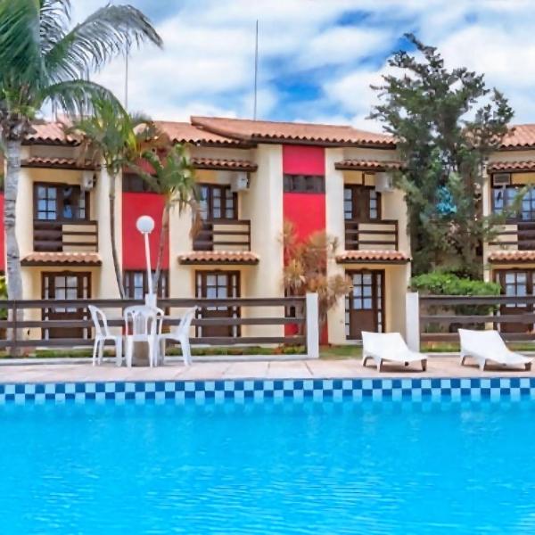 Apartamento Condomínio com Piscina