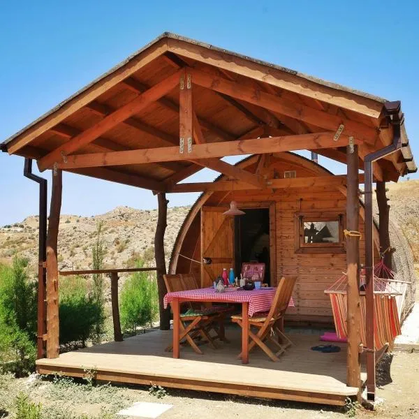 Yurts in Cyprus - Koliba Tiny House, hotel v destinaci Simou