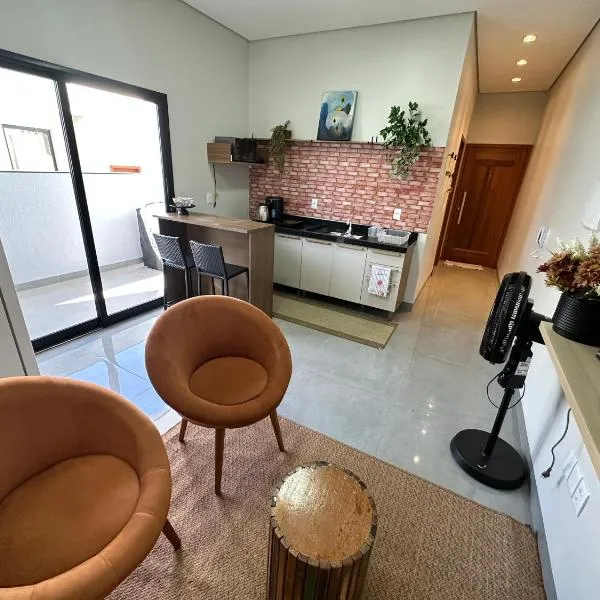 Ap até 8 pessoas, completo, Com garagem e Wi-Fi, ξενοδοχείο σε Nova Mutum