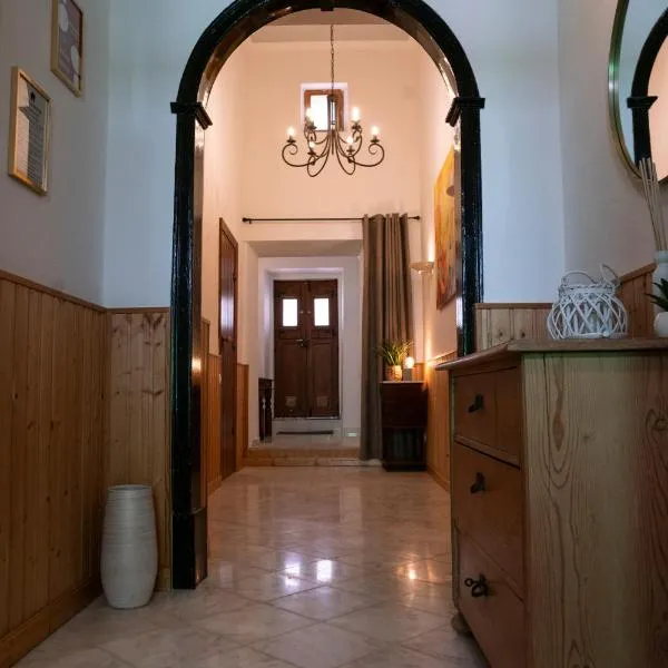 Little House, hotel in Portimão