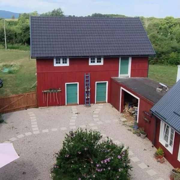 Three Little Birds Suite، فندق في Plaški