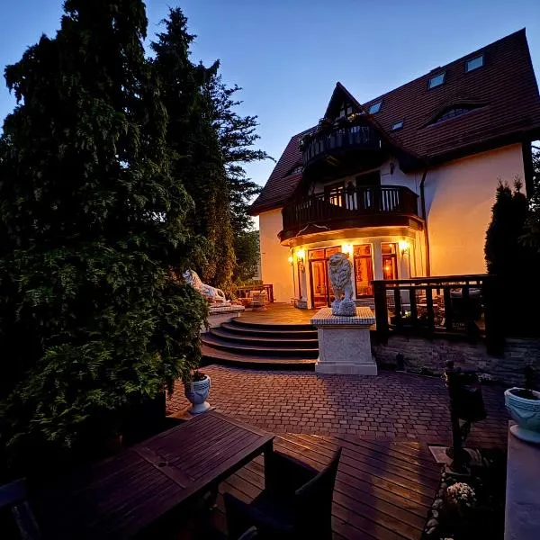 Dworek Oliwski: Gdańsk şehrinde bir otel