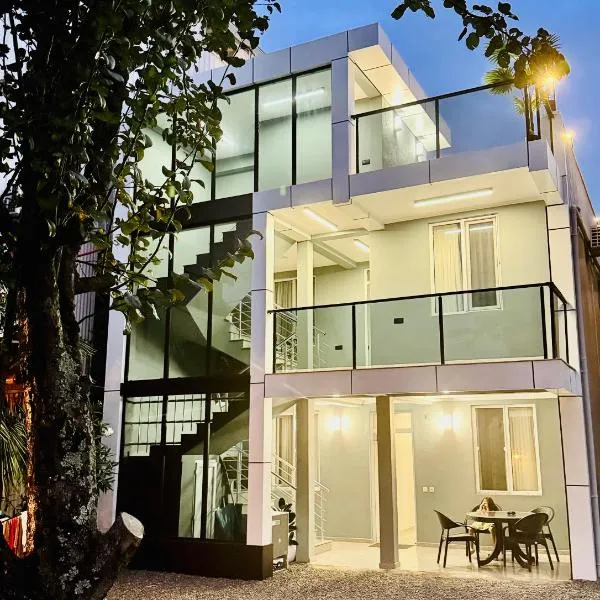 Nika house, hotel in Ureki