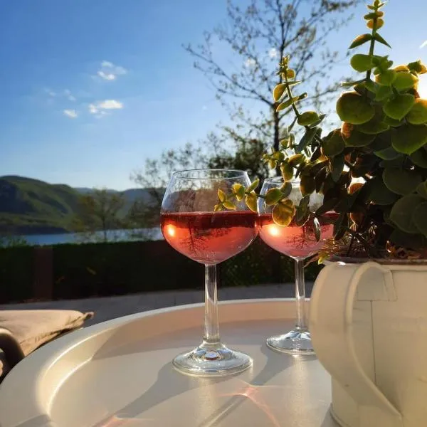 Vikendica Dijana Ramsko jezero, hotel in Ploča