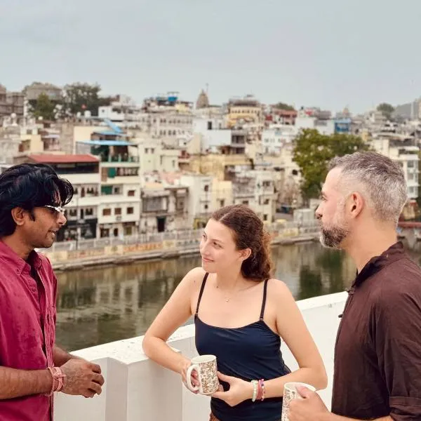 Turtle Hostel Udaipur- 50 mtr from Lake, hotel in Udaipur