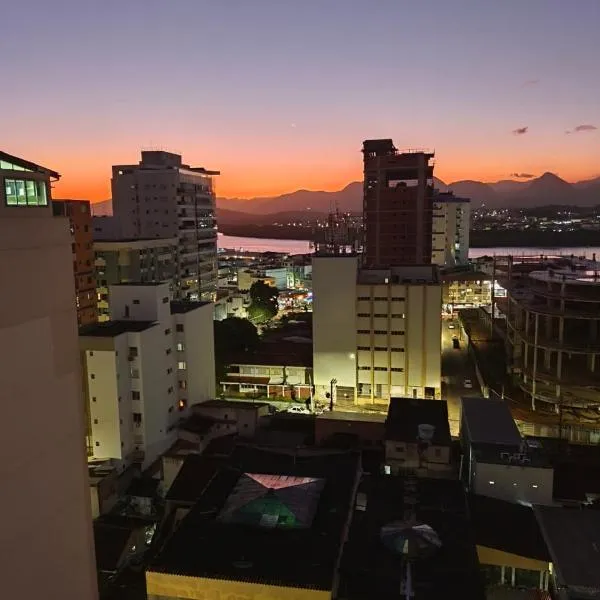Flat no coração de Guarapari,150 metros da praia com vista encantadora, hotel in Guarapari