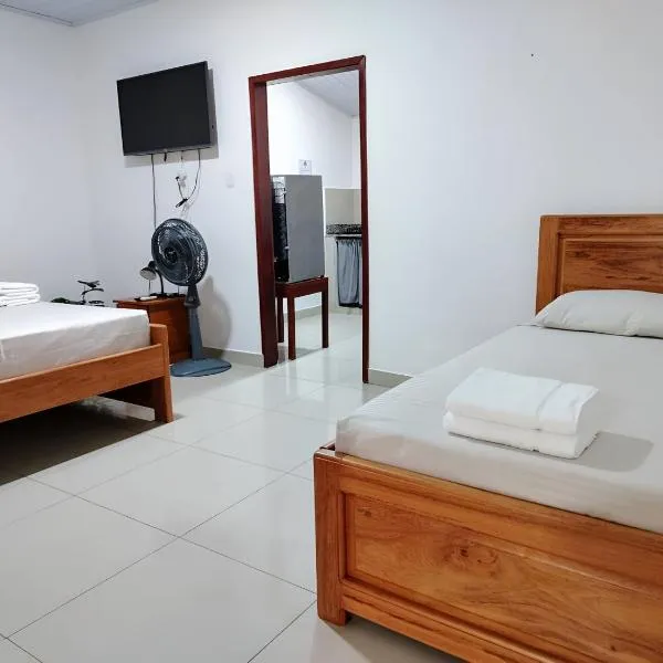 Kanaq Hotel Tours, hotel in Leticia