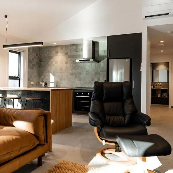 Villa 1 - Greenstone Villas, hotel en St Helens