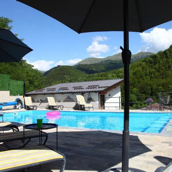 Apartmani Visnja, hotel v destinaci Crni Vrh