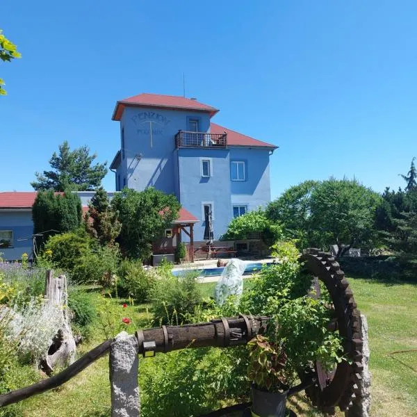 penzion Poutník, hotel v destinaci Mláka