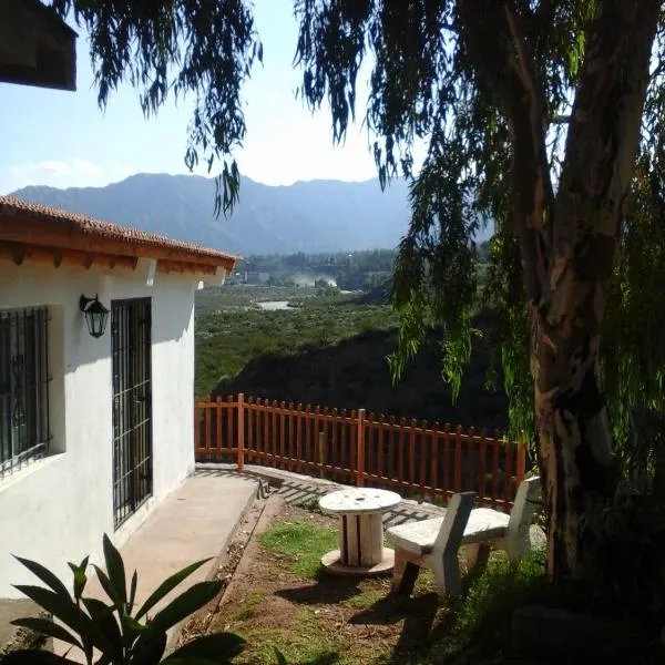 Cabañas Del Sol, hotel in Las Compuertas