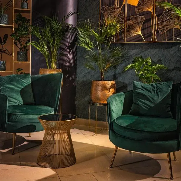 Hotel Wellamarin, ξενοδοχείο σε Zamárdi