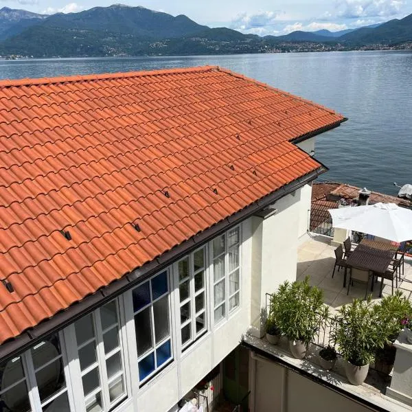 Schwalbenhaus, hotel en Oggebbio