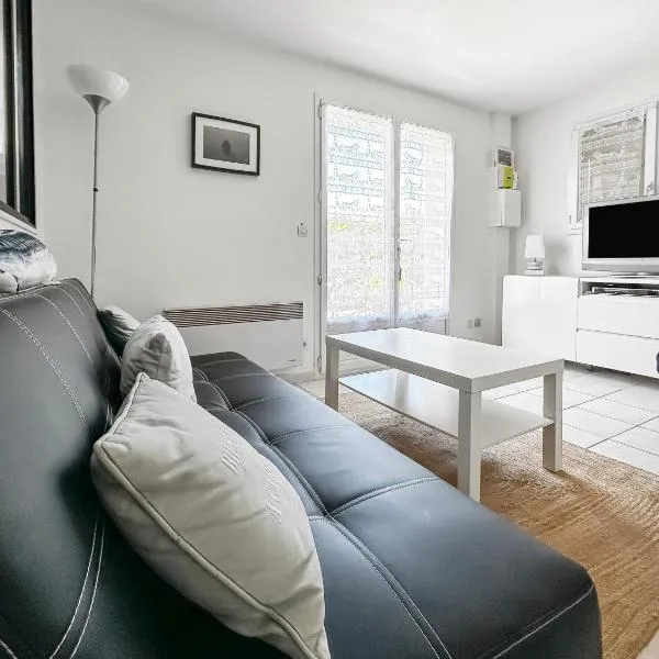 Maison cosy à deux pas du port et de la plage - Résidence port Guillaume, hotel in Dives-sur-Mer