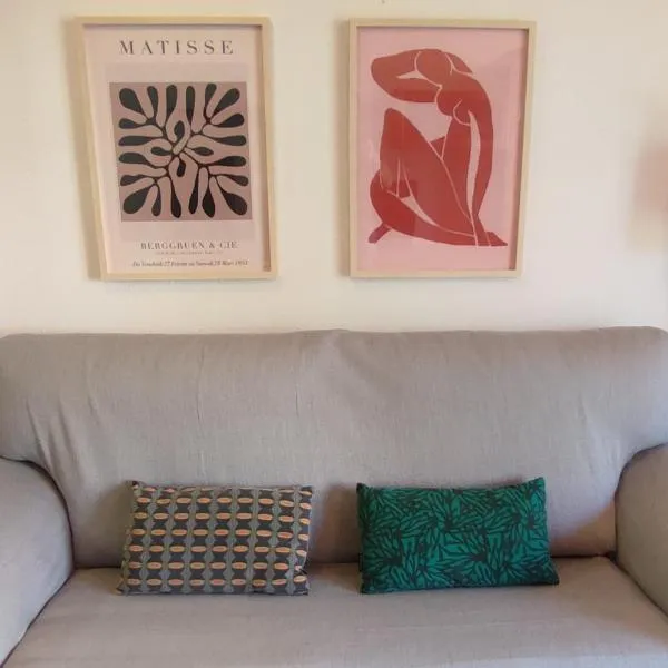 Apartamento O Mon, hotel v destinaci Sabiñánigo