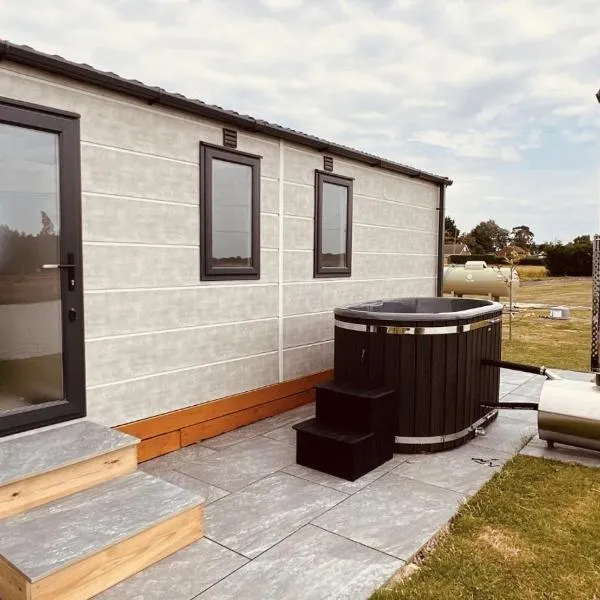 Erins Lakes & lodges, hotel in Boston