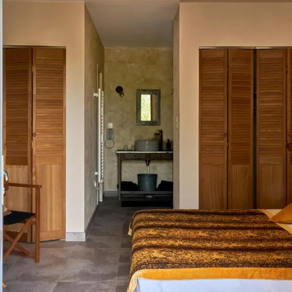 Domaine La Truffière des Mérigots, hotel u gradu Gabillou