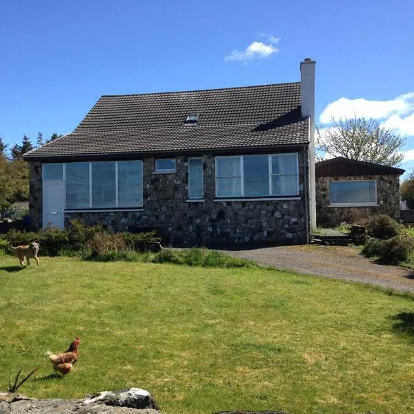 Ceol na Mara, Skye Guesthouse on the Beach, hotel in Broadford
