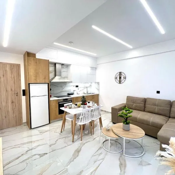 Your Stylish Home near Centre, hotel in Thérissos