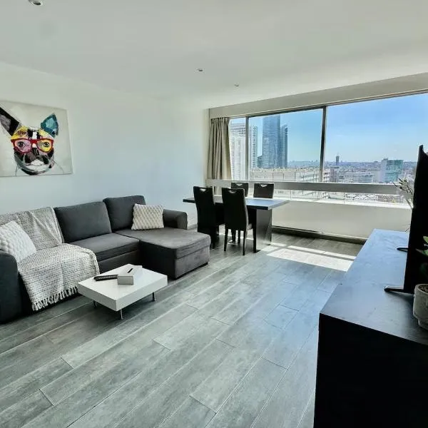Apartment Paris La Défense Eiffel Tower Skyline、ピュトーのホテル