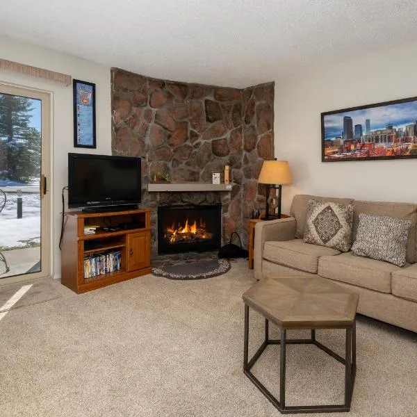 Meadow Ridge Court 9 Unit 4, hotel sa Fraser