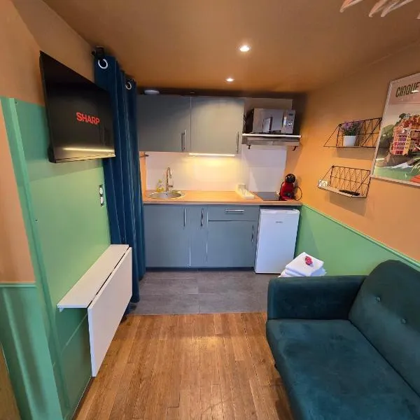 3D- Studio tout équipé avec cuisine 10 mins de Paris, hotel v destinaci Issy-les-Moulineaux